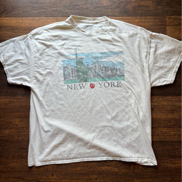Women's Golden Hour T-Shirt White New York One Size Big Apple Liberty Oversized - Picture 1 of 10
